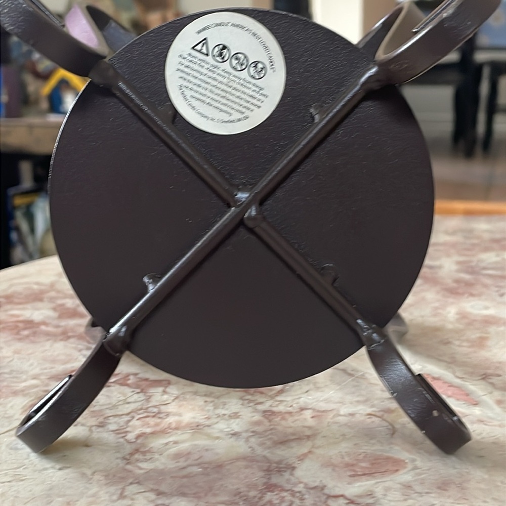 NWT~Yankee Candle Elegant Brown Metal Scroll 3 Wick Candle Display Stand - Picture 4 of 5